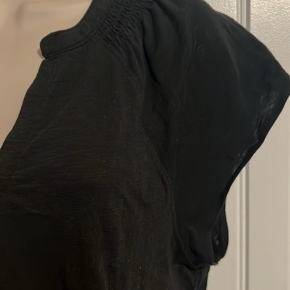 Black cute V-neck top - Picture 4 of 8